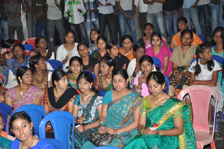 https://cache.careers360.mobi/media/colleges/social-media/media-gallery/7319/2019/3/18/Annual Day Group Photo of Akula Sree Ramulu Institute of Engineering and Technology Tadepalligudem_Others.jpg